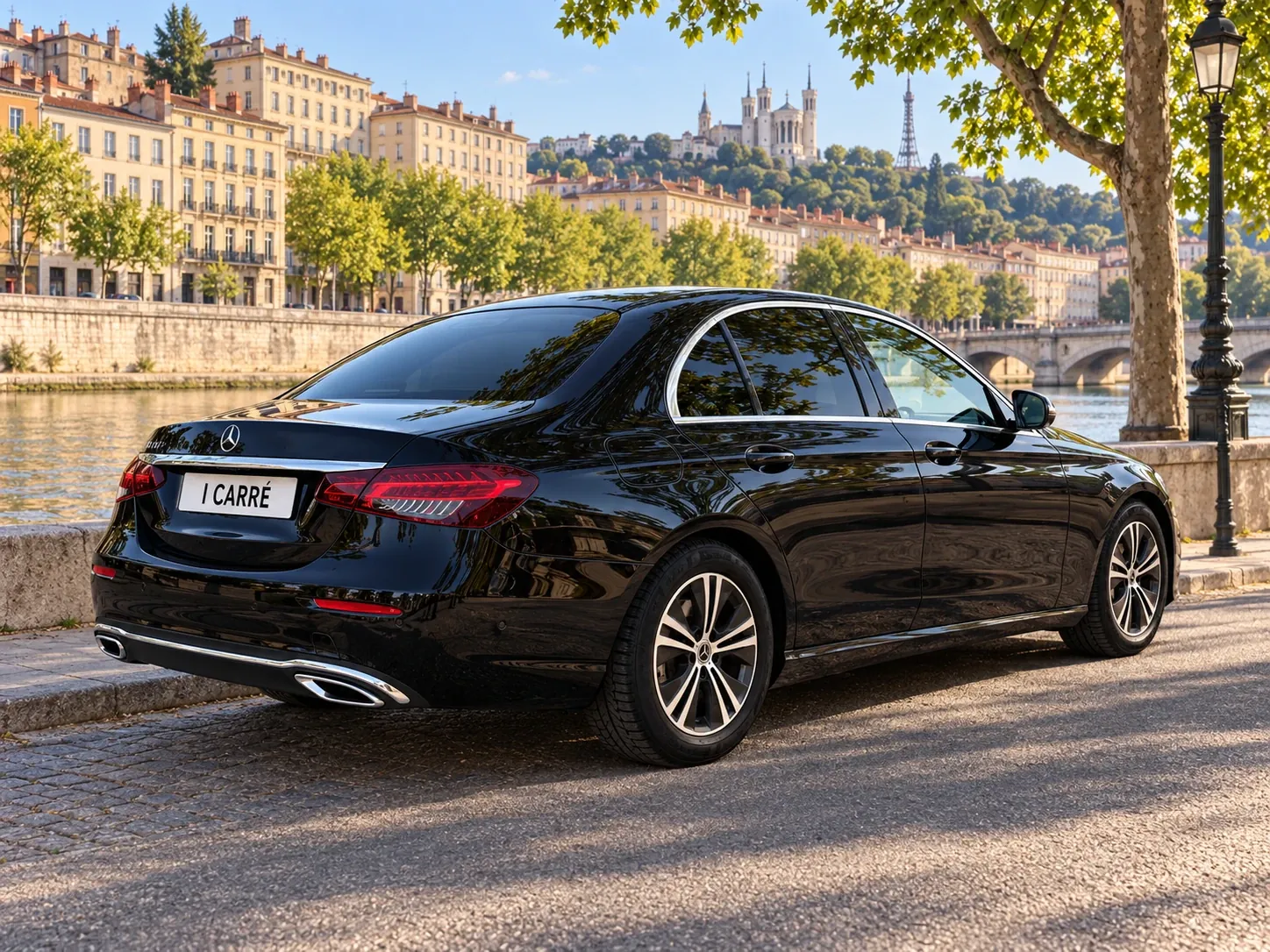Van VTC VSS-Cab pour un trajet depuis Saint-Étienne-des-Oullières